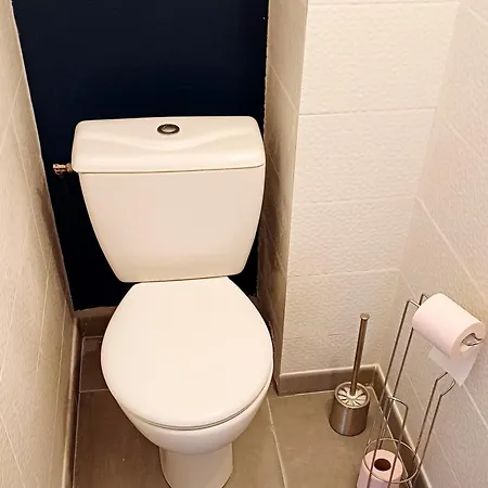 Spacieux T3 Sete, Parking, 10 Min A Pied Gare Et Centre Ville, Wifi, Clim Apartment Sète