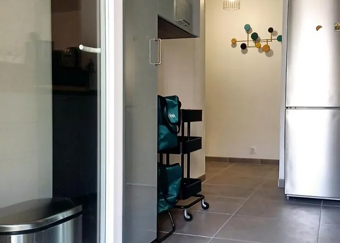 Apartament Spacieux T3 Sete, Parking, 10 Min A Pied Gare Et Centre Ville, Wifi, Clim *