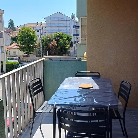 Spacieux T3 Sete, Parking, 10 Min A Pied Gare Et Centre Ville, Wifi, Clim Sète