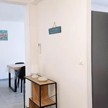 Spacieux T3 Sete, Parking, 10 Min A Pied Gare Et Centre Ville, Wifi, Clim