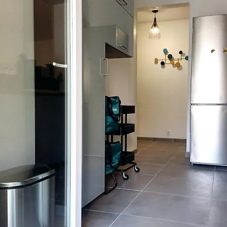 아파트 Spacieux T3 Sete, Parking, 10 Min A Pied Gare Et Centre Ville, Wifi, Clim *
