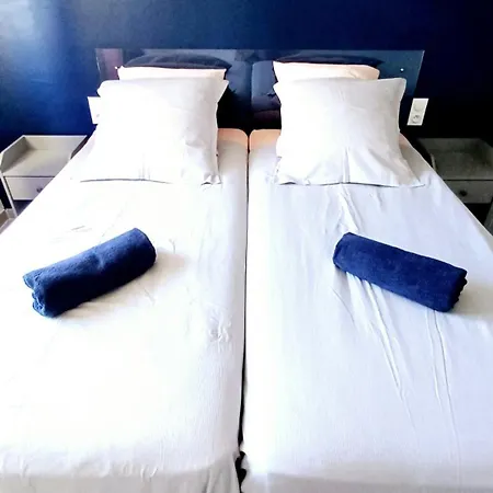 Spacieux T3 Sete, Parking, 10 Min A Pied Gare Et Centre Ville, Wifi, Clim * Sète