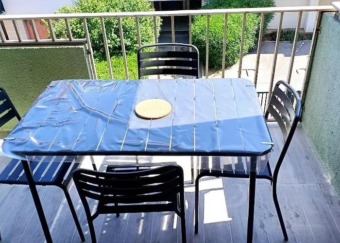Spacieux T3 Sete, Parking, 10 Min A Pied Gare Et Centre Ville, Wifi, Clim Appartement