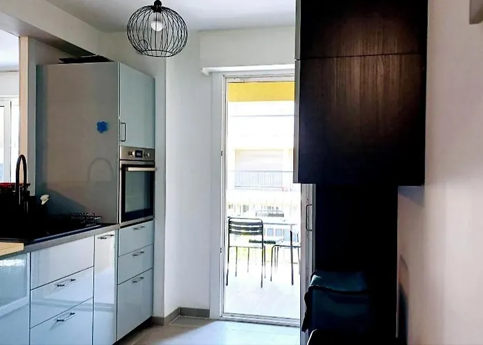 Appartement Spacieux T3 Sete, Parking, 10 Min A Pied Gare Et Centre Ville, Wifi, Clim