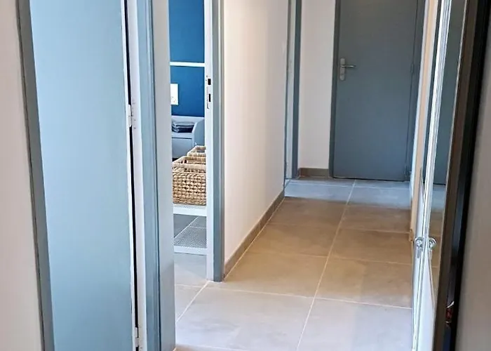 Spacieux T3 Sete, Parking, 10 Min A Pied Gare Et Centre Ville, Wifi, Clim *